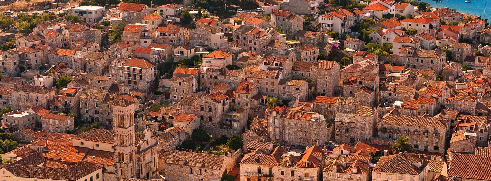 Old Adriatic island town Hvar.jpg